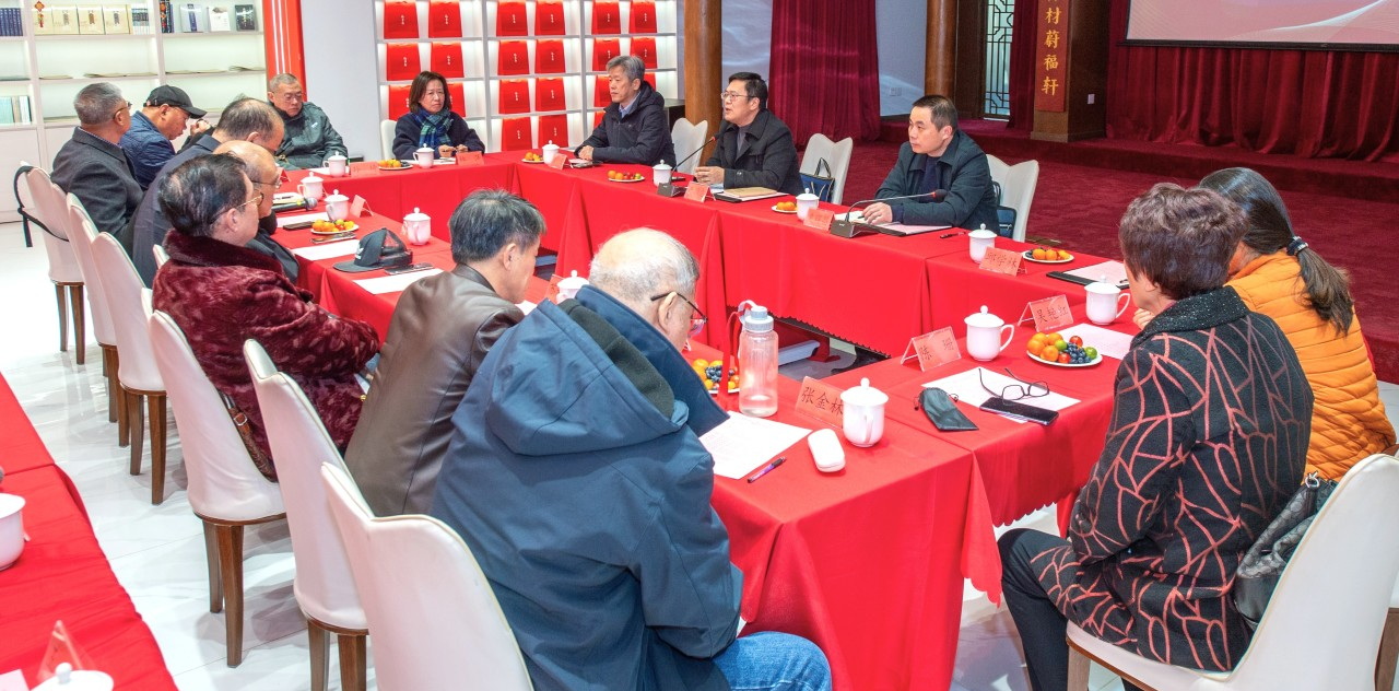 新春送暖 情系桑榆——海峽出版發行集團開展走訪慰問離退休老干部活動